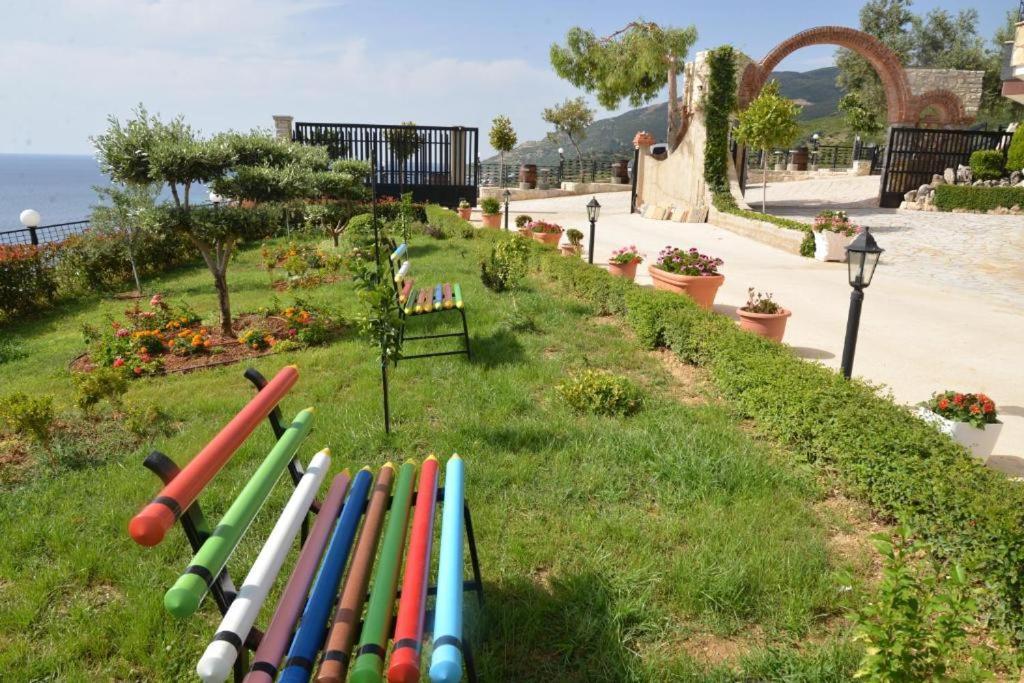 Hotel Artisti Vlorë Extérieur photo