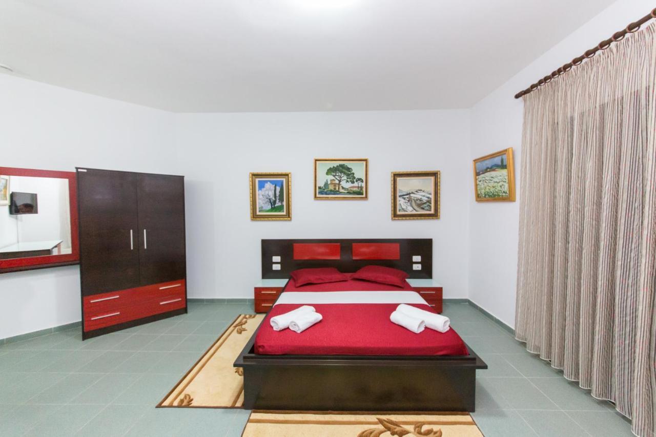 Hotel Artisti Vlorë Extérieur photo