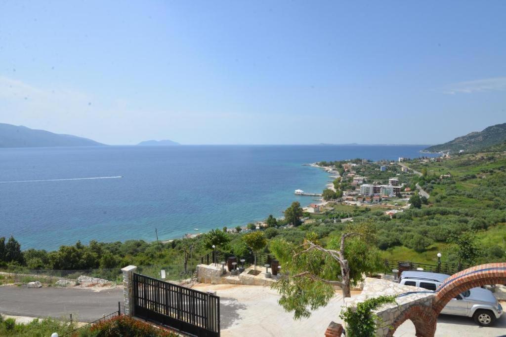 Hotel Artisti Vlorë Extérieur photo